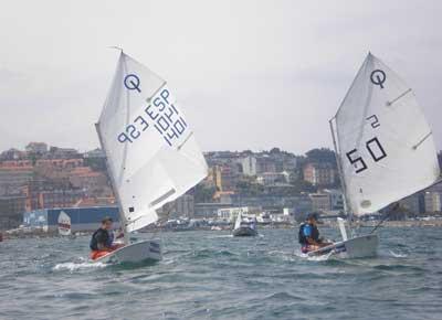 Este fin de semana se celebró en Sada la 2ª etapa valedera del "IV Circuito Optimist Rias Altas" (CORA) Trofeo Concello de Sada